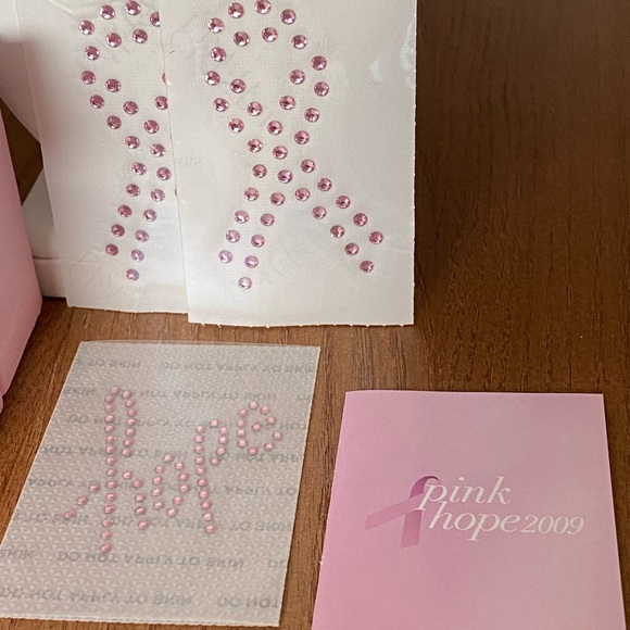 Rare. Retired Swarovski Breast Cancer Awareness 2009 Pink Hope Necklace. NIB - Picture 11 of 17